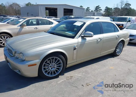 2008 Jaguar Xj Xj8 L z USA, uszkodzony, nr VIN SAJWA79B38SH20739